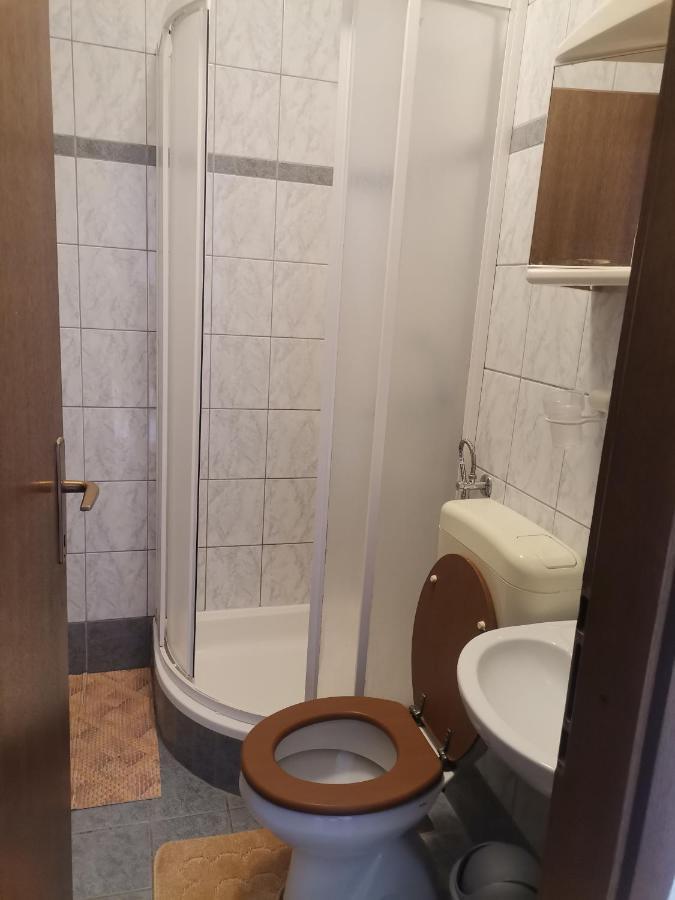 מאלינסקה Apartments Petrica מראה חיצוני תמונה