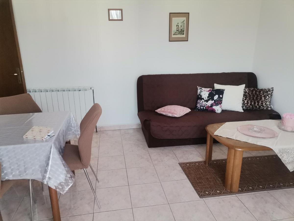 מאלינסקה Apartments Petrica מראה חיצוני תמונה