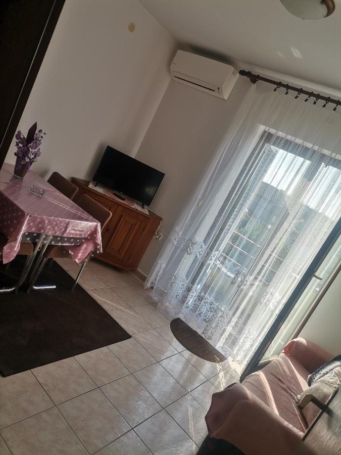 מאלינסקה Apartments Petrica מראה חיצוני תמונה