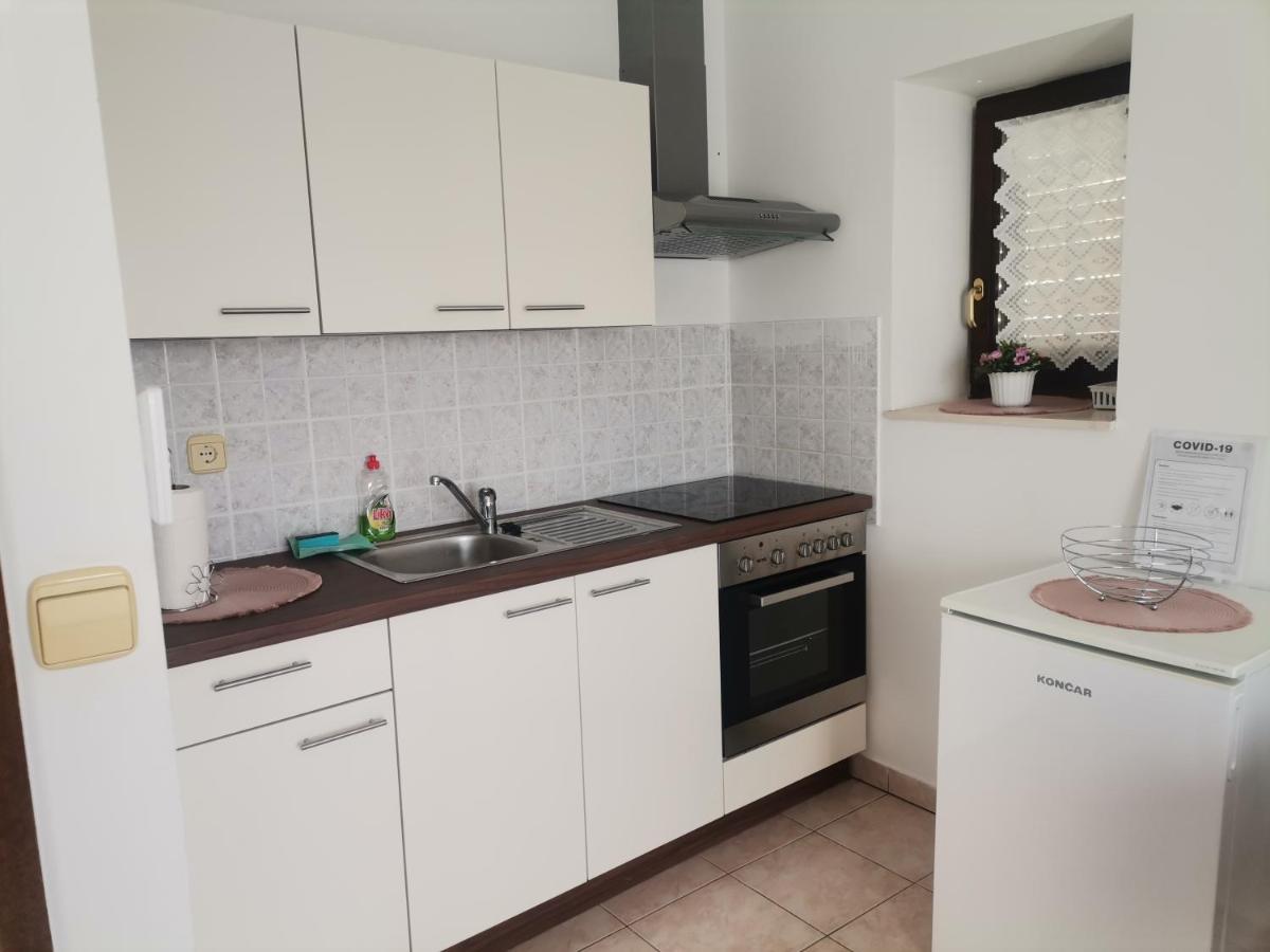 מאלינסקה Apartments Petrica מראה חיצוני תמונה