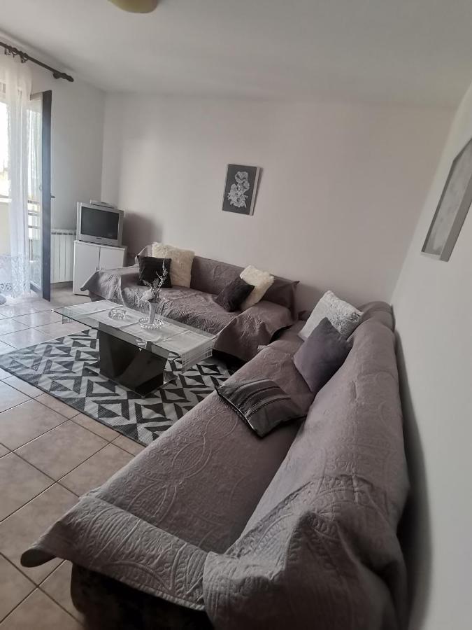 מאלינסקה Apartments Petrica מראה חיצוני תמונה