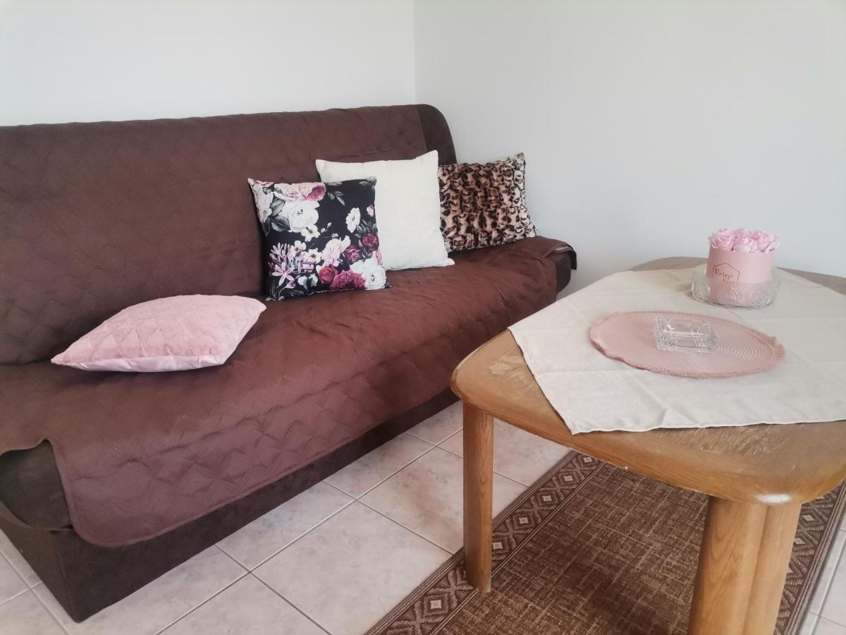 מאלינסקה Apartments Petrica מראה חיצוני תמונה